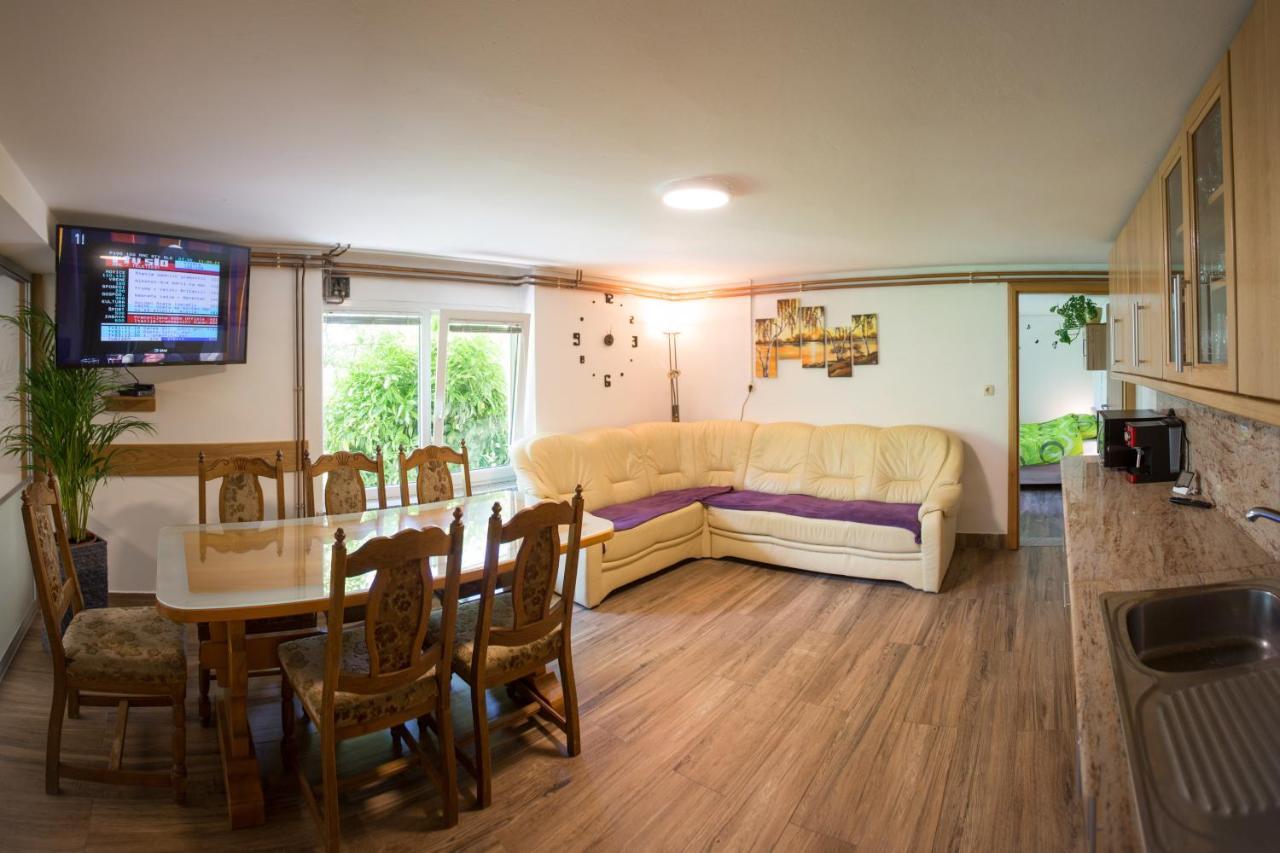 Apartma Na Ravnicah Церкно Экстерьер фото