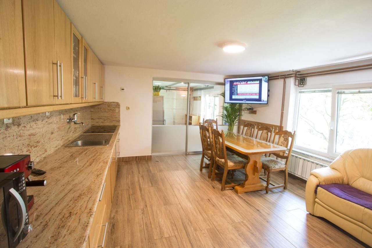 Apartma Na Ravnicah Церкно Экстерьер фото